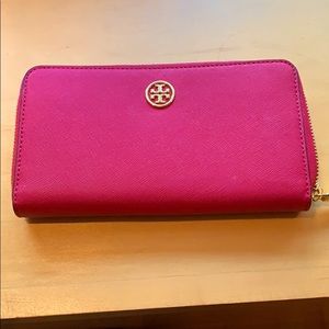 Tory Burch wallet